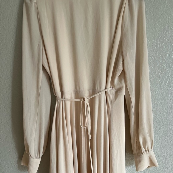My Whole Heart Cream Long Sleeve Wrap Maxi Dress NWOT - Picture 6 of 7